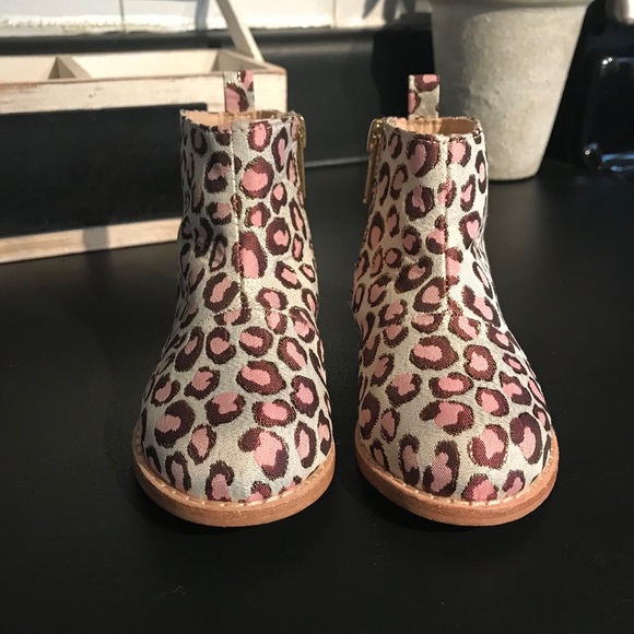 Janie and Jack girls sparkly leopard booties - Picture 5 of 11